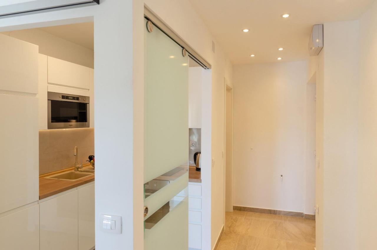 Pine Tree Apartment Zanetic Blato  외부 사진