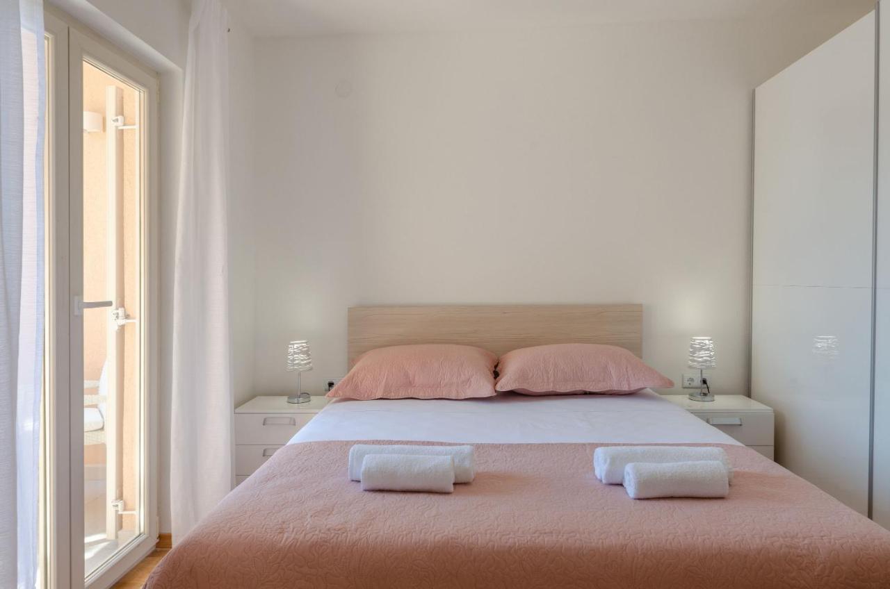 Pine Tree Apartment Zanetic Blato  외부 사진